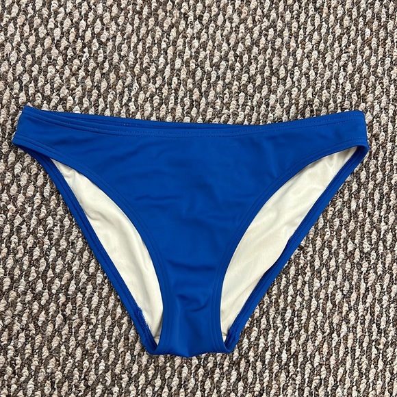 Victoria Secret 34A/Sm Push-up Bikini Set - Picture 10 of 12